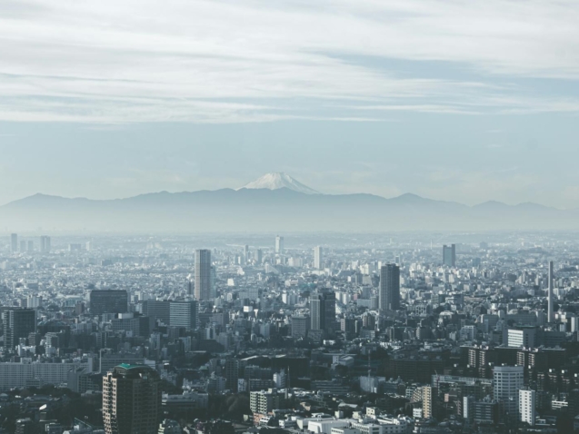 Para explorar destinos exóticos como Coreia do Sul e Japão, em alta, comece definindo seu orçamento e período. Pesquise sobre