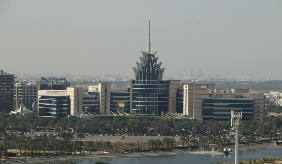 Para Dubai: O novo hub de intercâmbio com visto facilitado, a cidade se estabeleceu como um destino educacional promissor dev