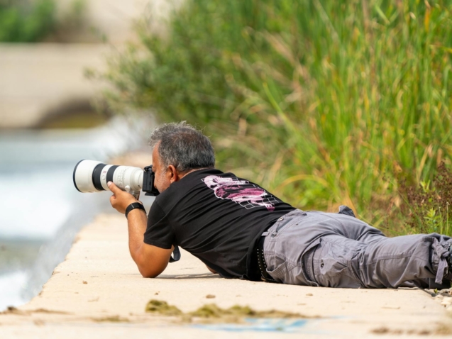 Para registrar sua viagem com fotografia e vídeo impactantes para as redes sociais, foque em planejamento pré-viagem, domínio