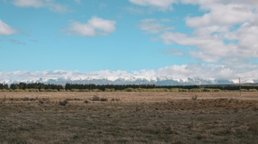 Para amantes de natureza e esportes radicais, a Nova Zelândia é o destino supremo, oferecendo paisagens deslumbrantes, trilha