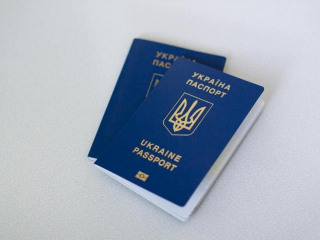 Para tirar ou renovar seu passaporte em 2026, é preciso reunir a documentação necessária, preencher o formulário online da Po